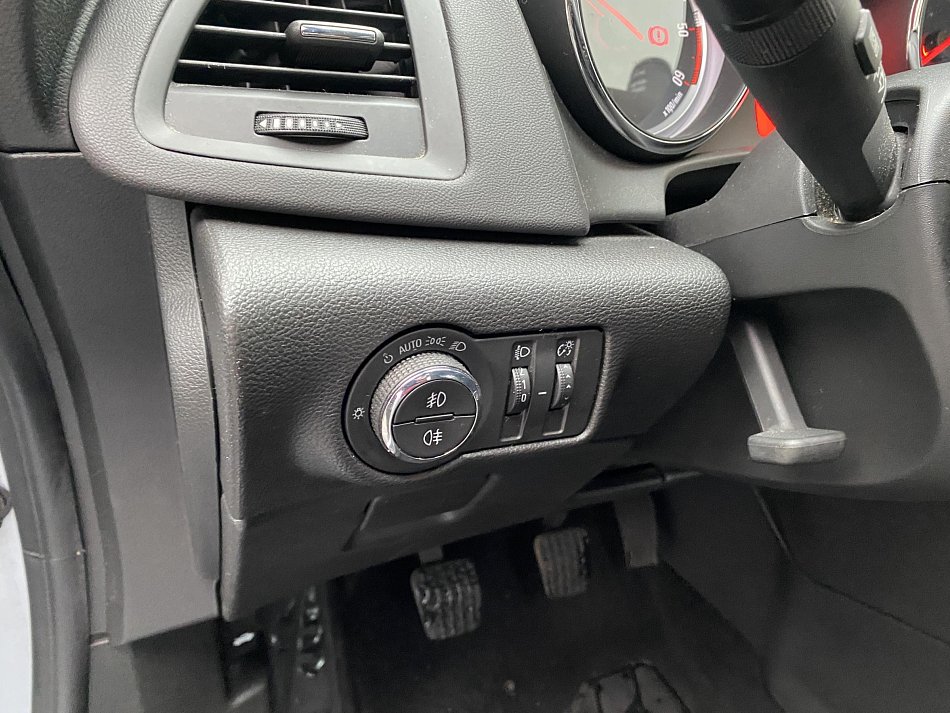 Opel Astra 1.6i  SPORTS TOURER