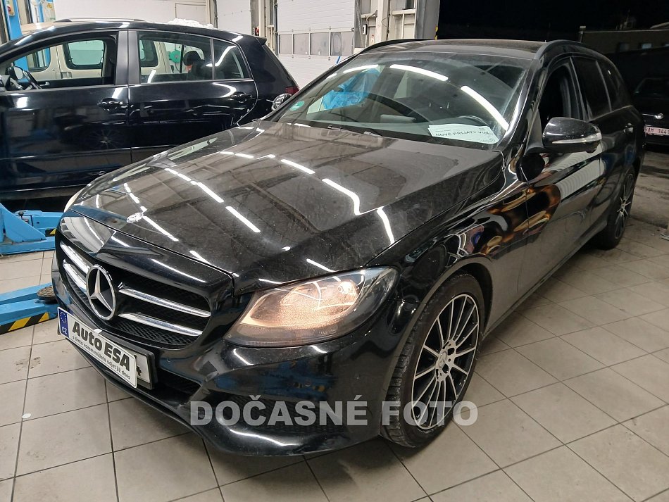 Mercedes-Benz Třída C C200 