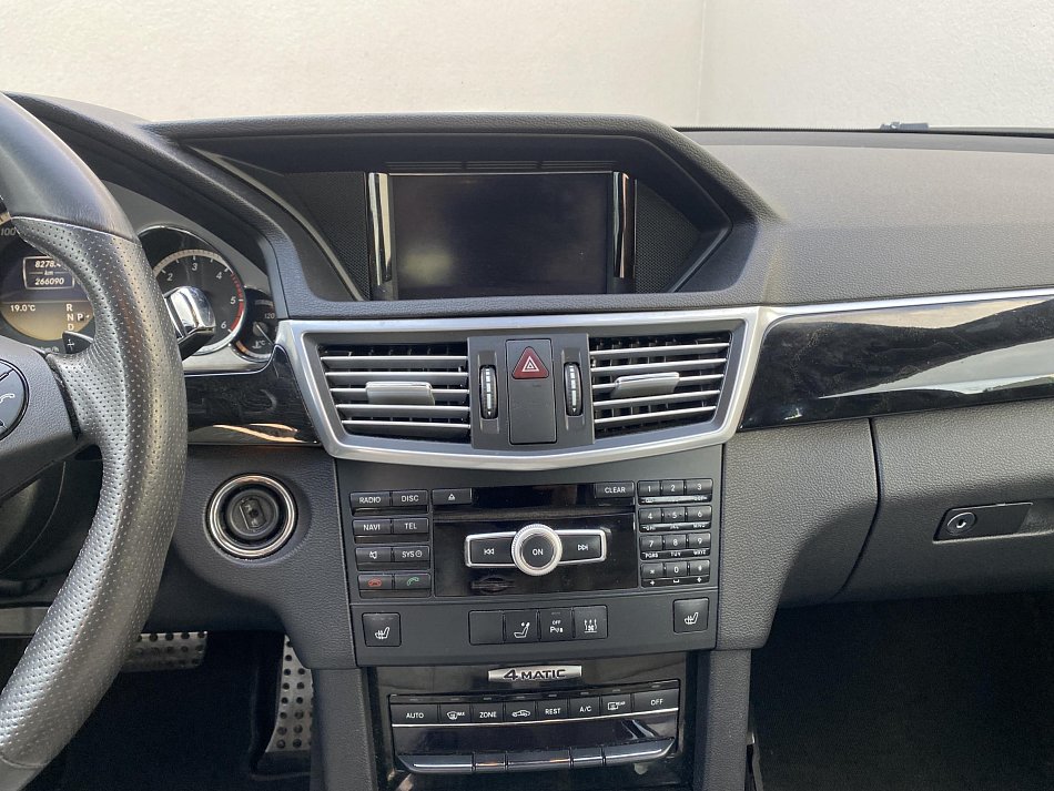 Mercedes-Benz Třída E 350 CDI  E 350 CDI 4 matic