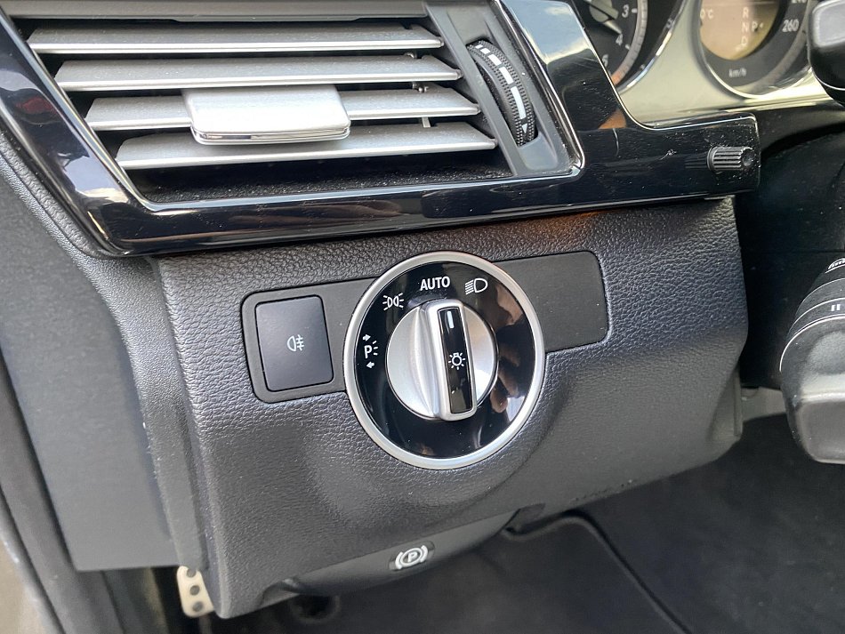 Mercedes-Benz Třída E 350 CDI  E 350 CDI 4 matic