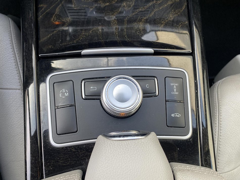 Mercedes-Benz Třída E 350 CDI  E 350 CDI 4 matic