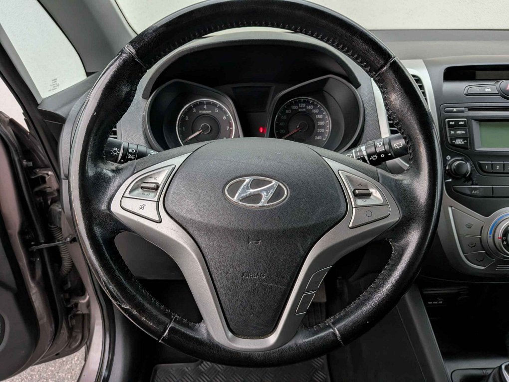 Hyundai Ix20 1.4i 