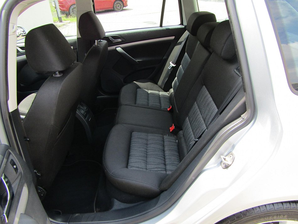 Škoda Octavia II 1.6 TDi Elegance