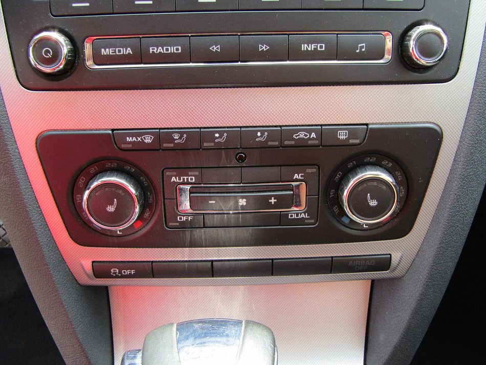 Škoda Octavia II 1.6 TDi Elegance
