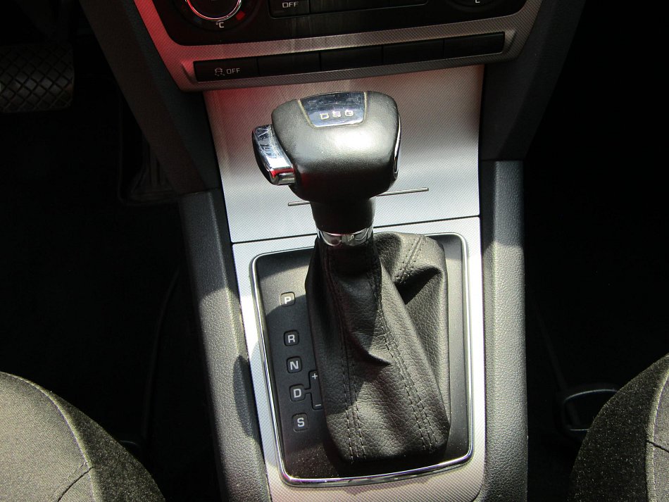Škoda Octavia II 1.6 TDi Elegance