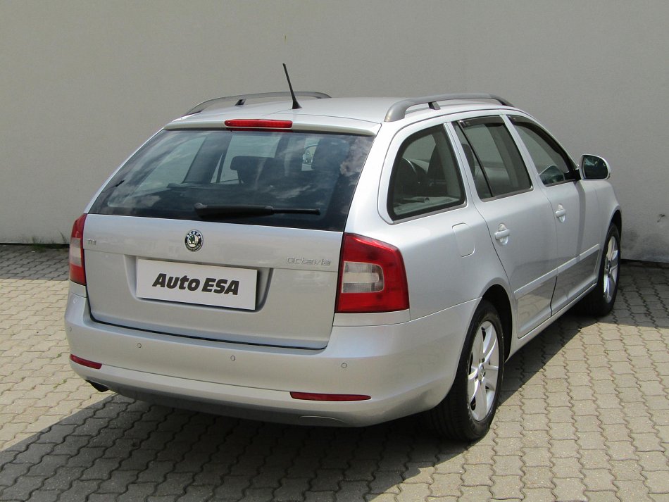 Škoda Octavia II 1.6 TDi Elegance