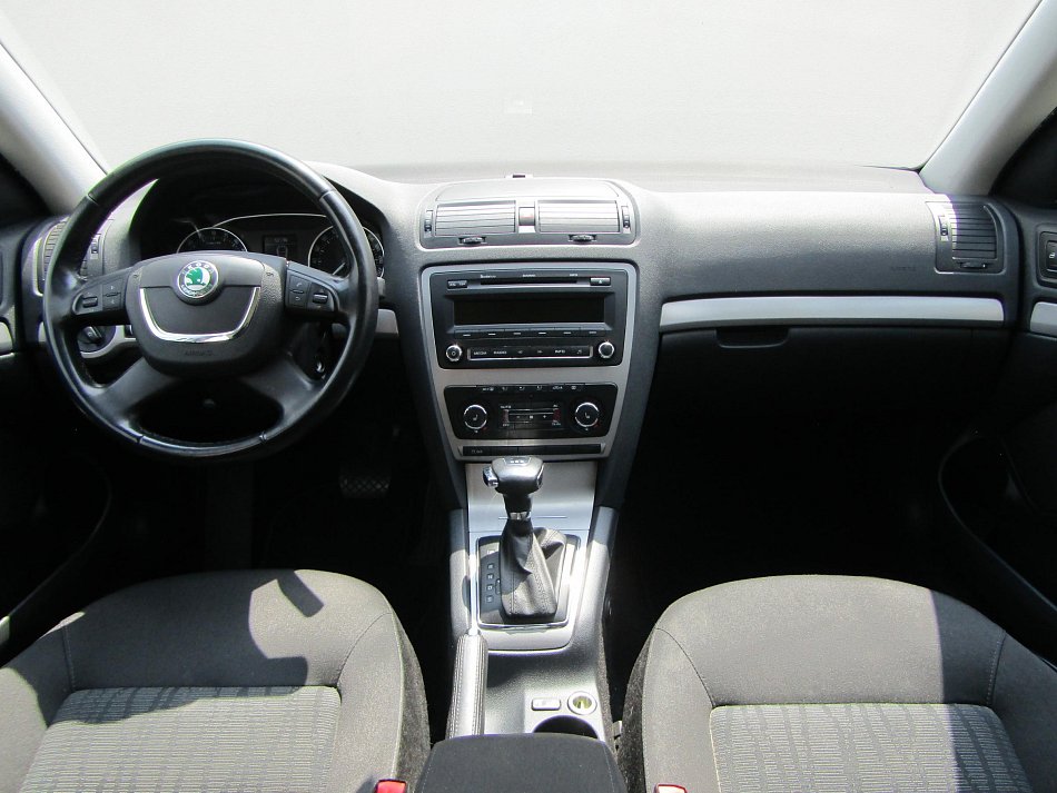 Škoda Octavia II 1.6 TDi Elegance