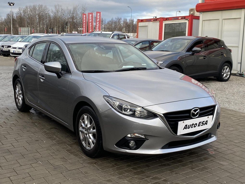 Mazda 3 1.5i 