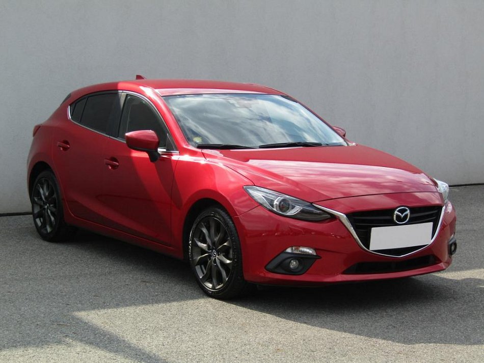 Mazda 3 1.5i 