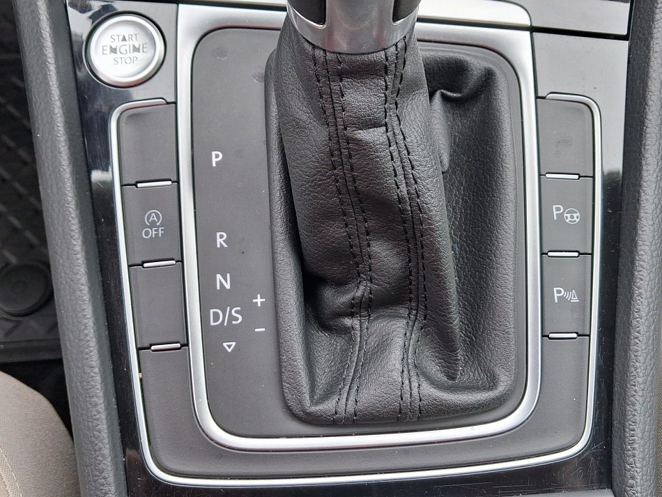 Volkswagen Golf 2.0 TDi Highline