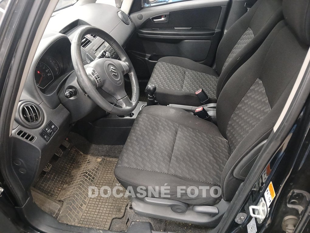 Suzuki SX4 1.6i 