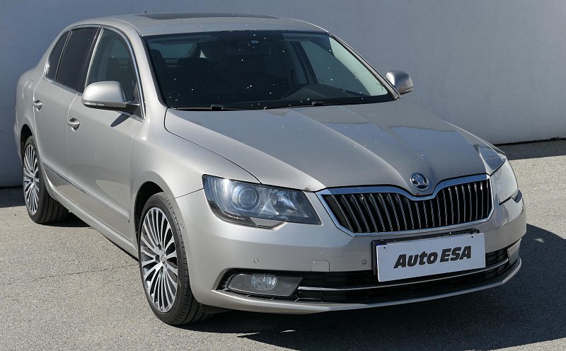 Škoda Superb II 3.6 FSi Elegance 4x4