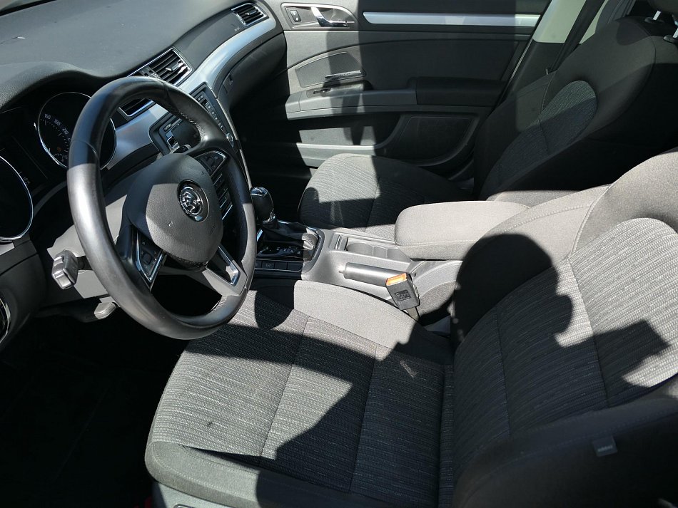 Škoda Superb II 3.6 FSi Elegance 4x4