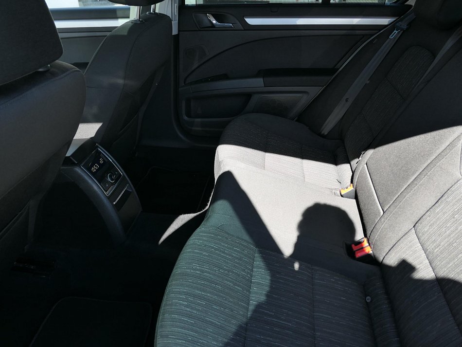 Škoda Superb II 3.6 FSi Elegance 4x4