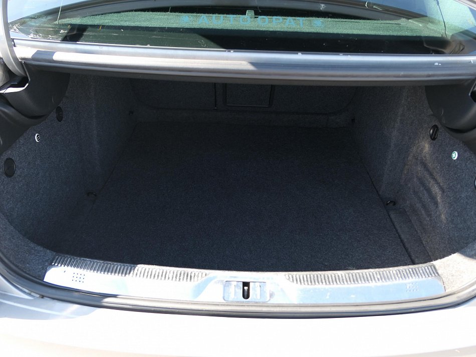 Škoda Superb II 3.6 FSi Elegance 4x4