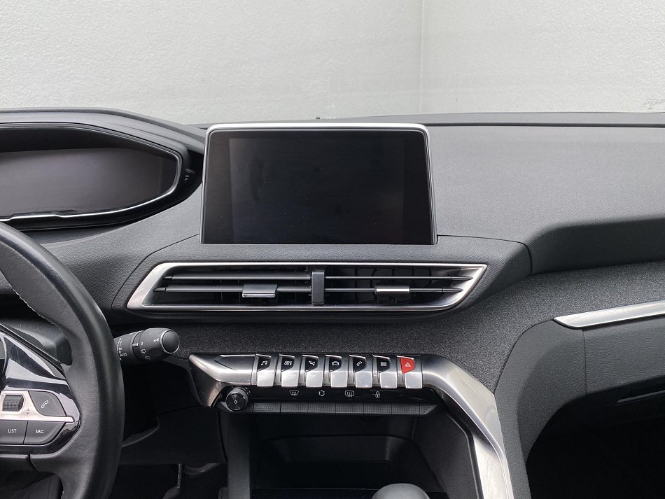 Peugeot 3008 1.2 PT Allure