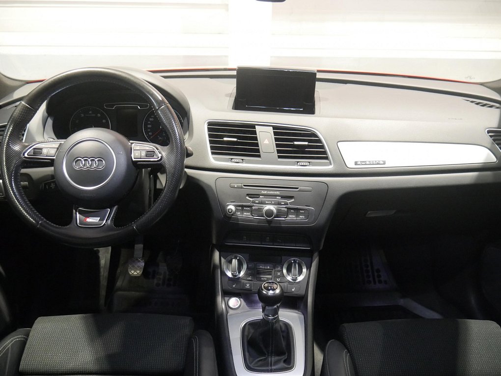 Audi Q3 2.0 TFSI S-line Quattro