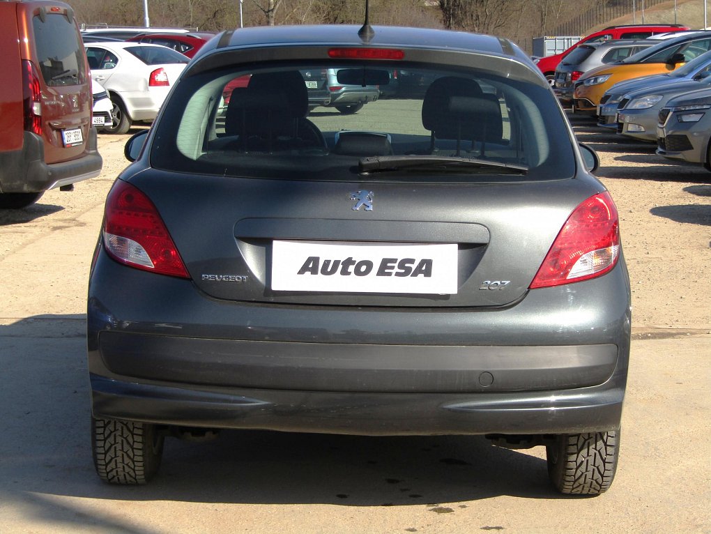 Peugeot 207 1.4 i 