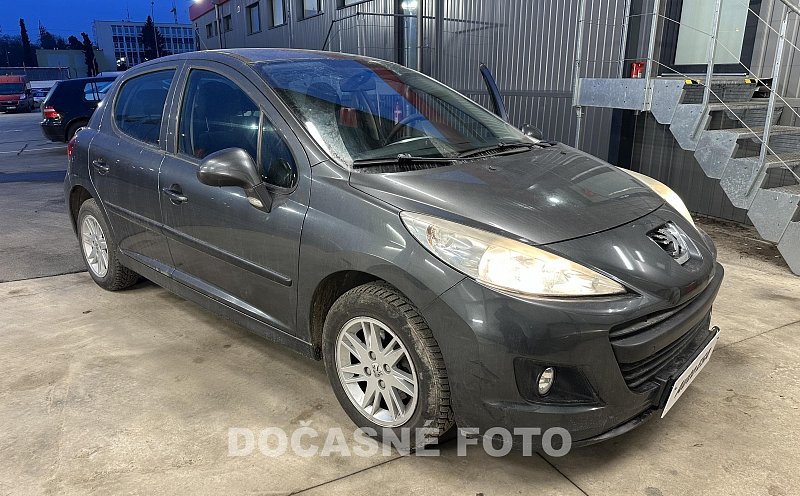 Peugeot 207 1.4 i 