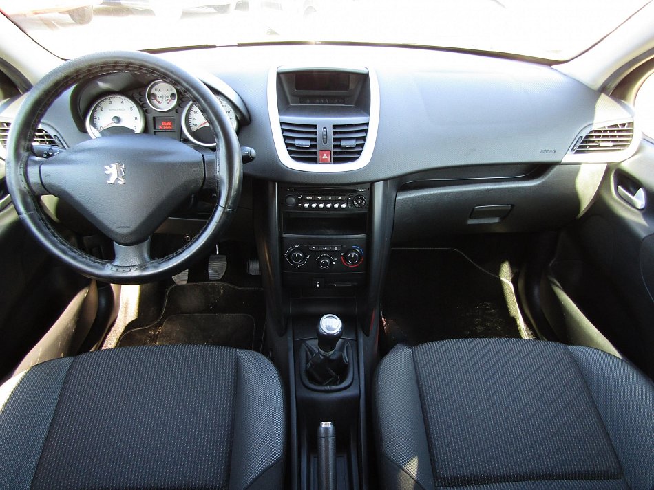 Peugeot 207 1.4 i 