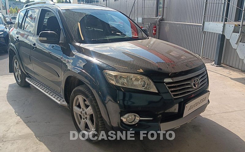 Toyota RAV4 2.2 D 