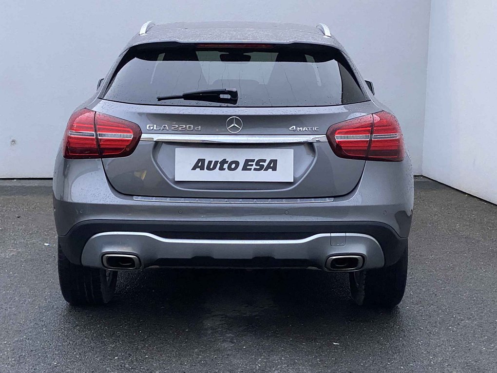 Mercedes-Benz GLA 2.2 CDi  4Matic