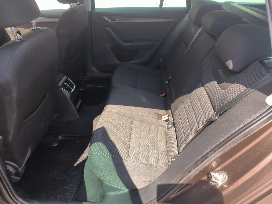 Škoda Octavia III 2.0 TDi  4x4