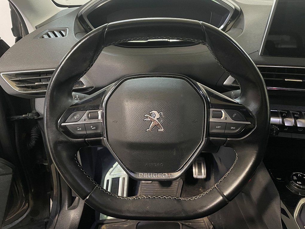 Peugeot 5008 1.5 HDi Crossway