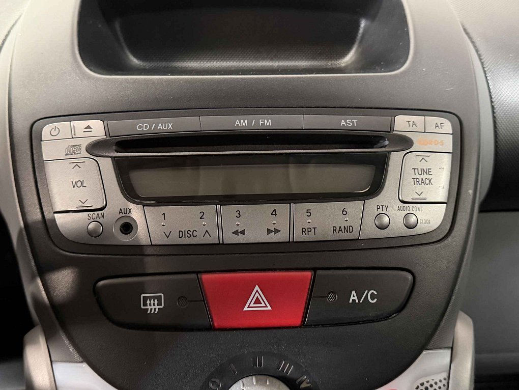Toyota Aygo 1.0i 