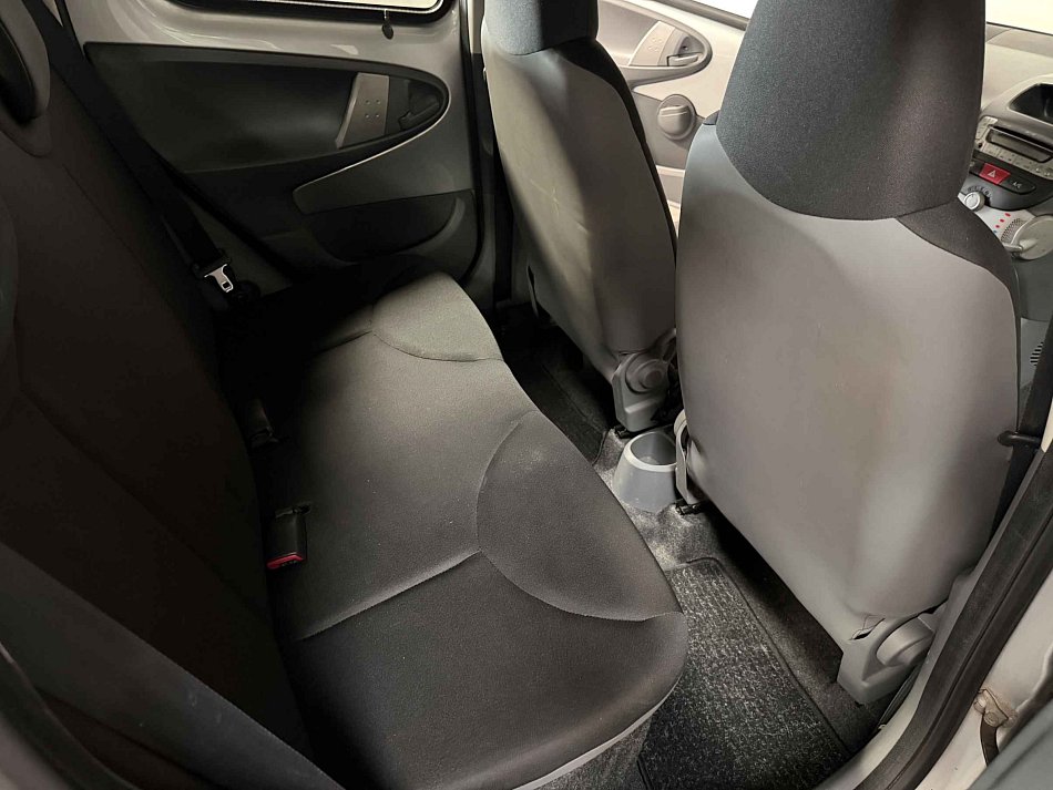 Toyota Aygo 1.0i 