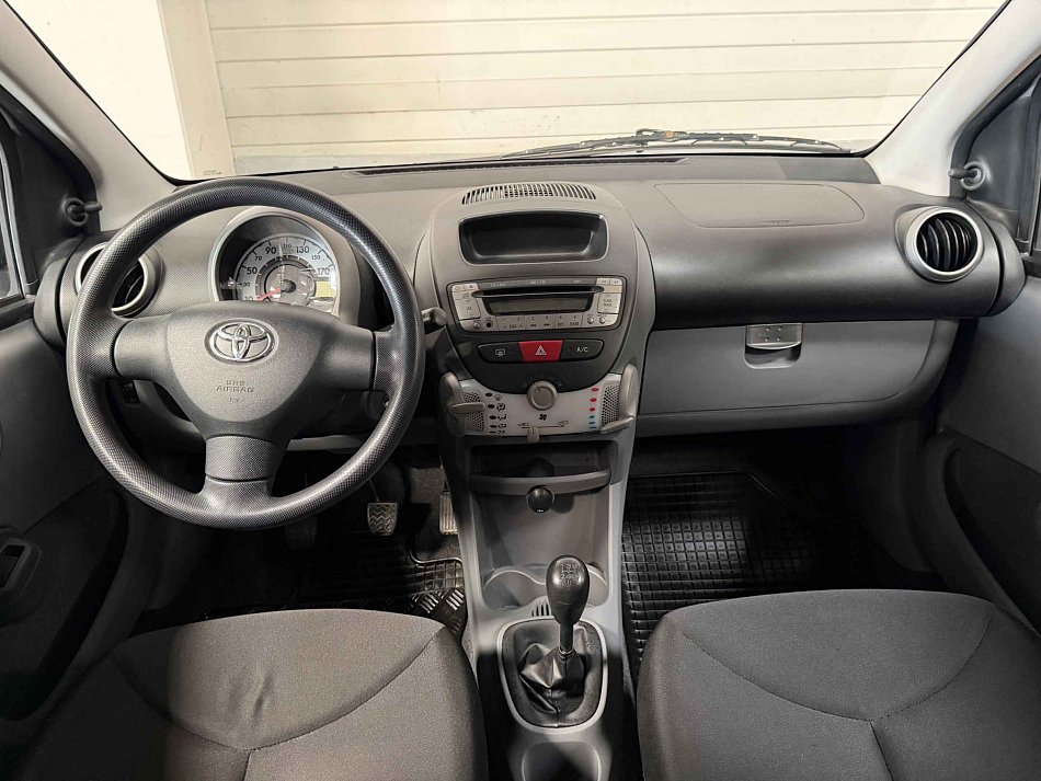 Toyota Aygo 1.0i 