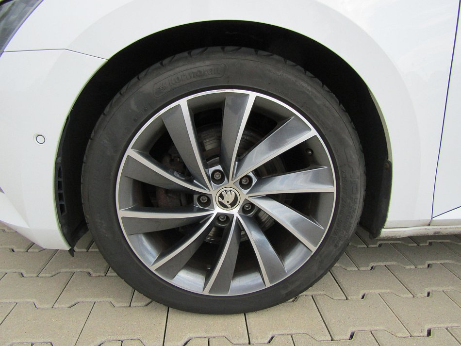Škoda Superb III 2.0TDI L&K 4x4