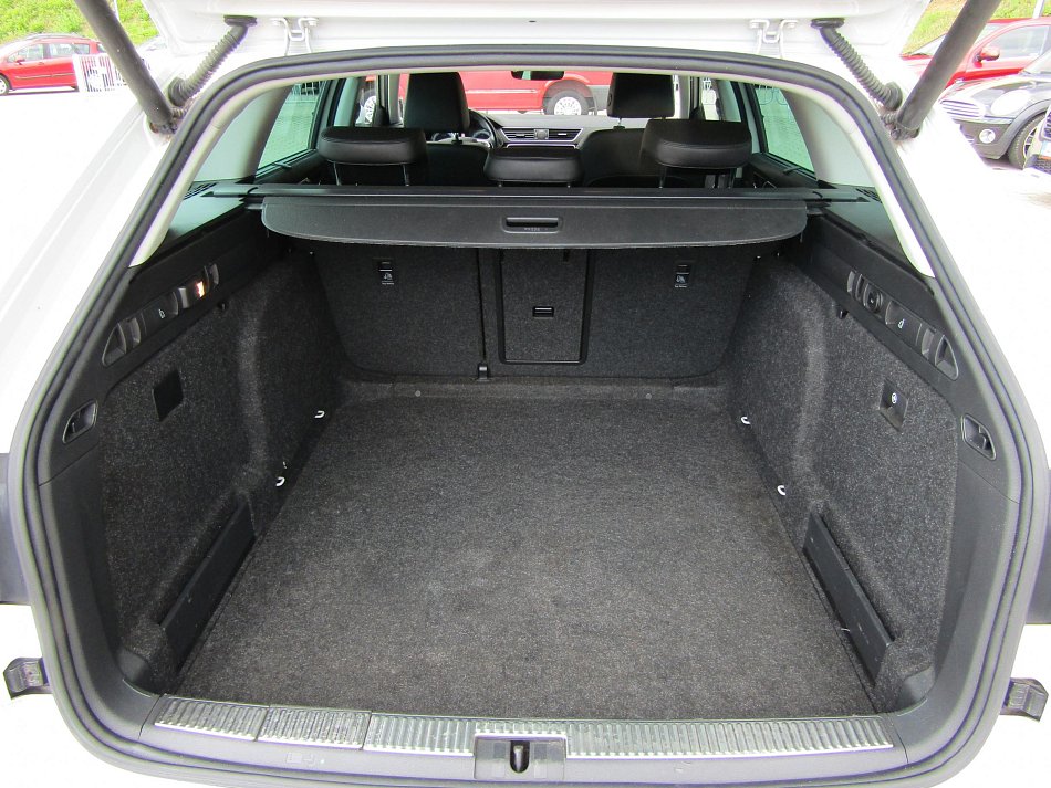 Škoda Superb III 2.0TDI L&K 4x4