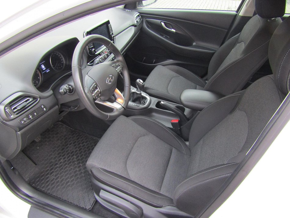Hyundai I30 1.5 DPI Smart