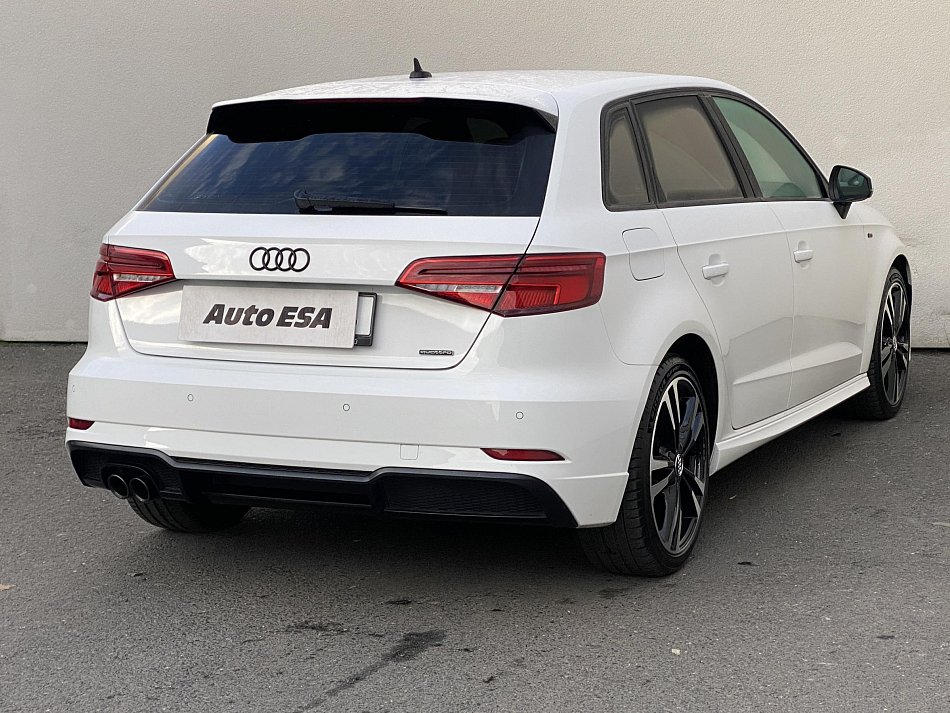Audi A3 2.0 TSi S-line Quattro