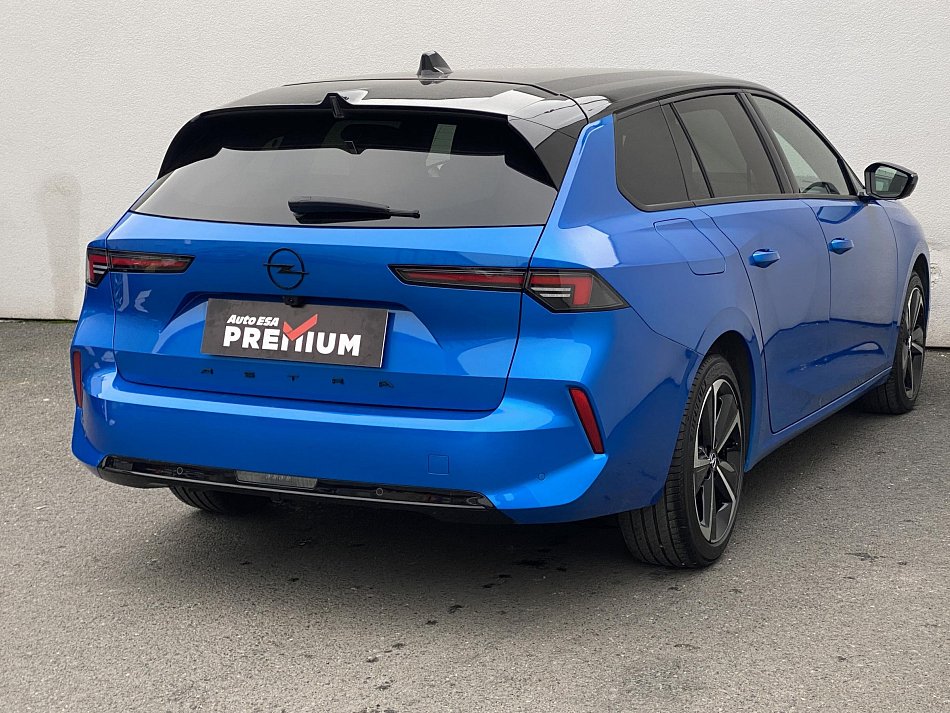 Opel Astra 1.2 i GS Line