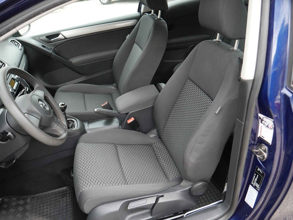 Volkswagen Golf 1.4i 