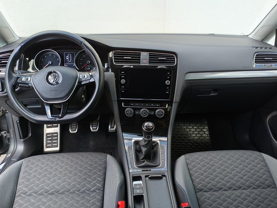 Volkswagen Golf 1.5 TSi Join