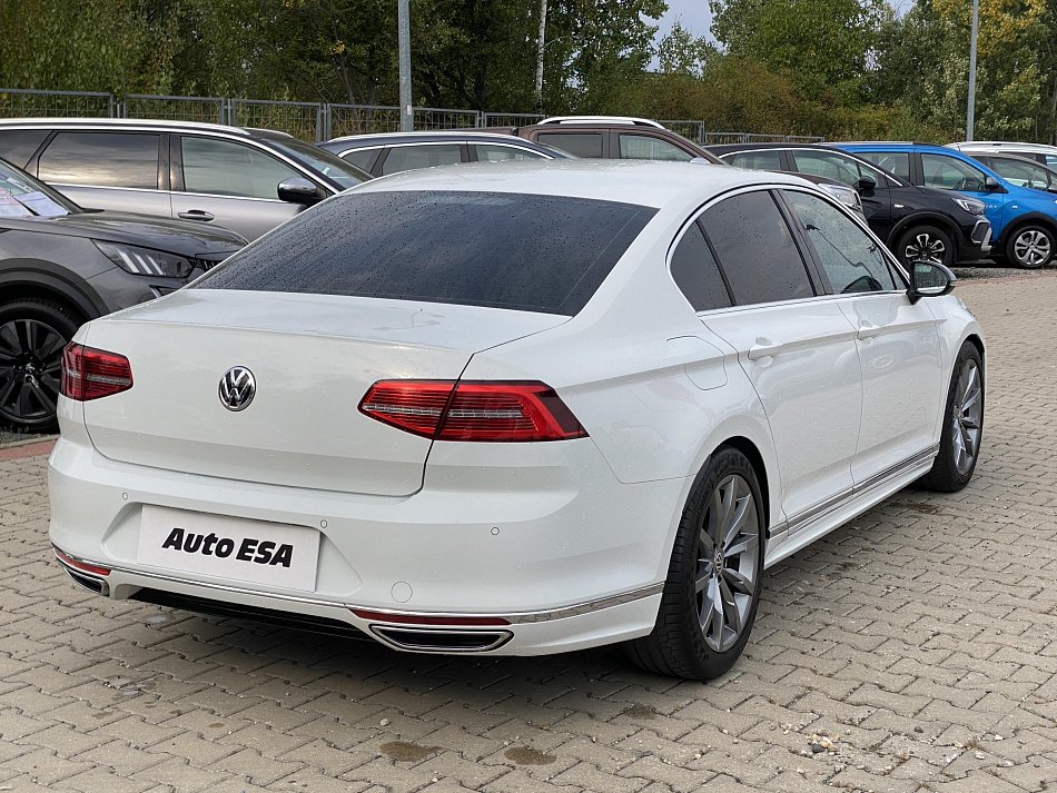 Volkswagen Passat 2.0 TDi Highline