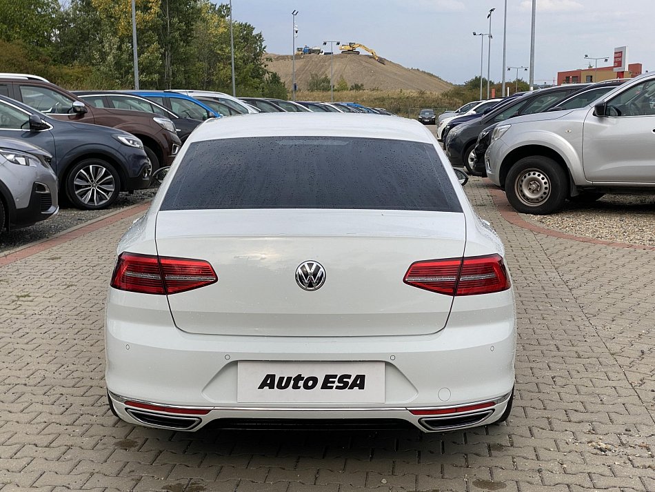 Volkswagen Passat 2.0 TDi Highline