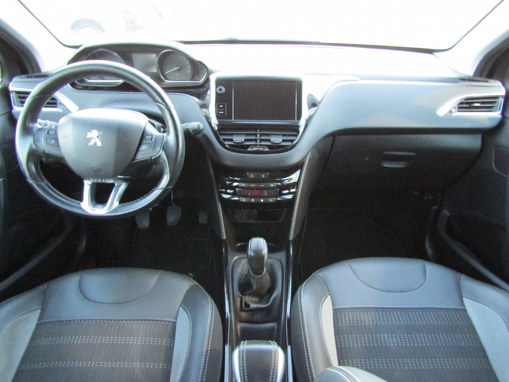 Peugeot 2008 1.2PT Allure