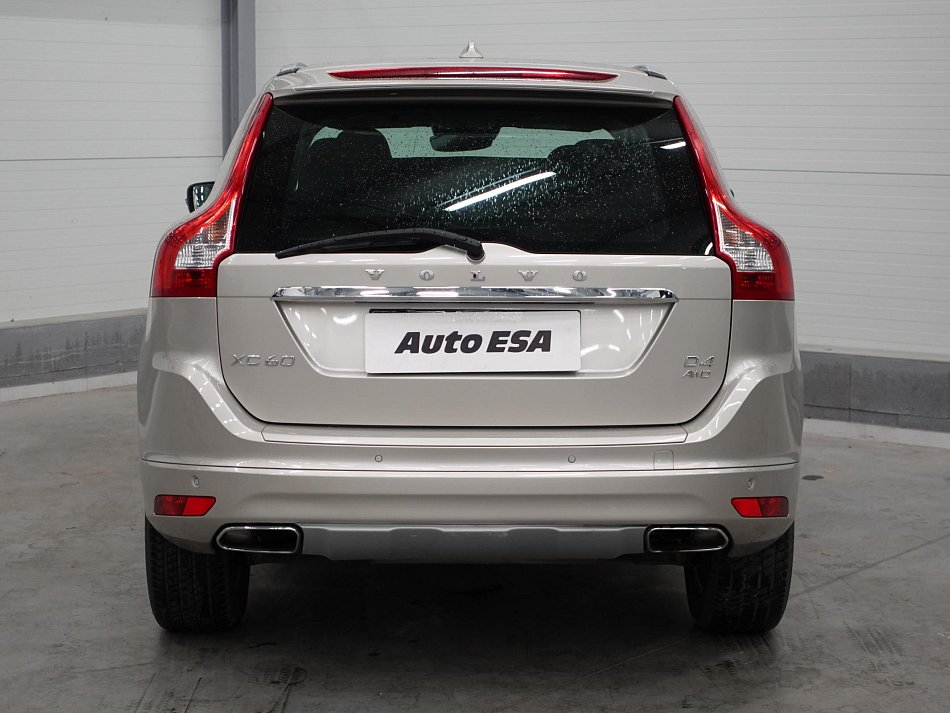 Volvo XC60 2.4 D4 Summum AWD