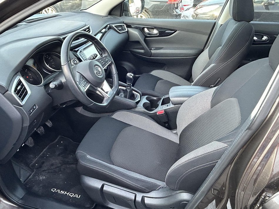 Nissan Qashqai 1.3 DiG-T N-Connecta
