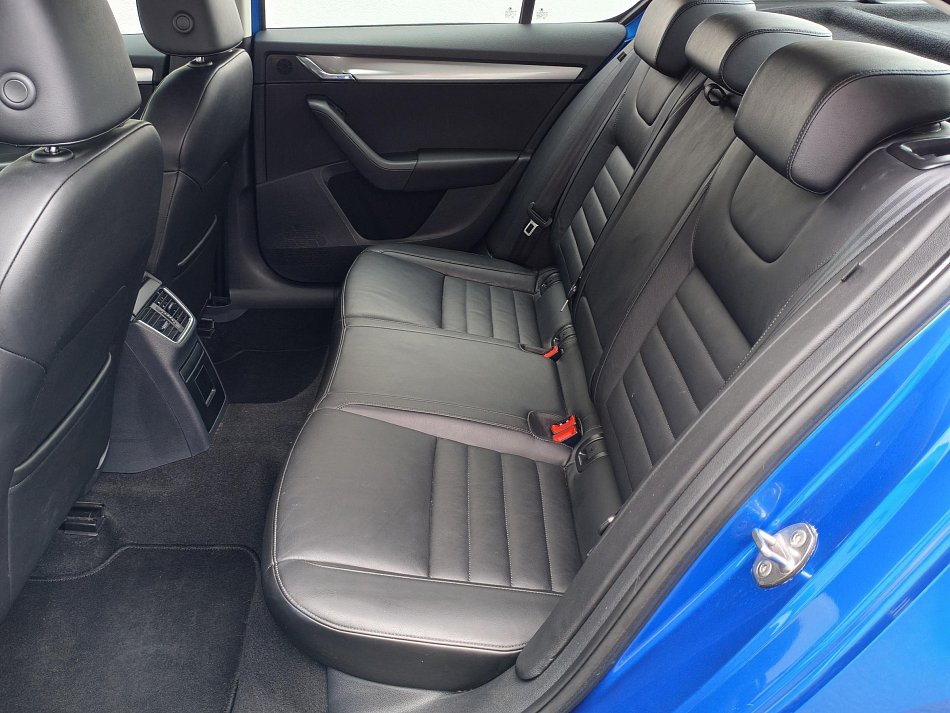 Škoda Octavia III 1.8 TSi Elegance