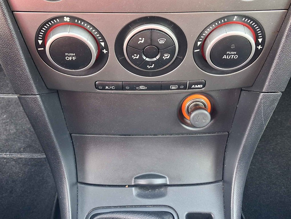 Mazda 3 2.0i 