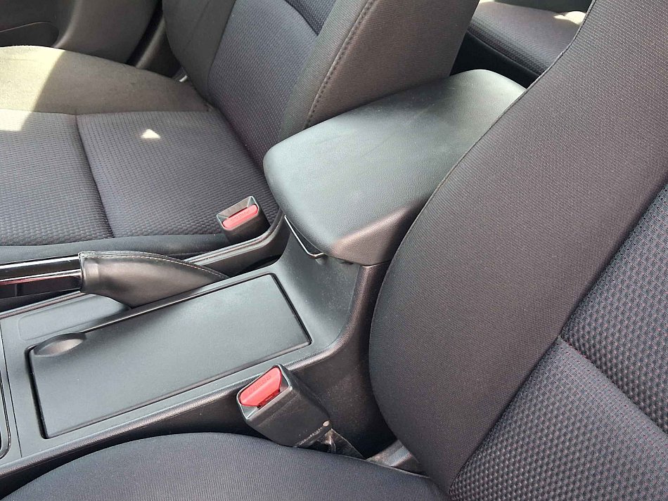 Mazda 3 2.0i 