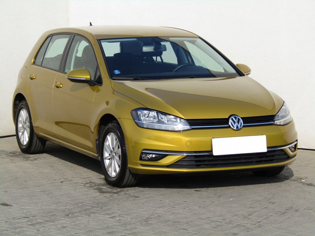 Volkswagen Golf 1.0 TSi Sound
