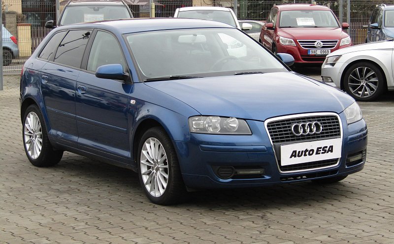Audi A3 1.6i Attraction