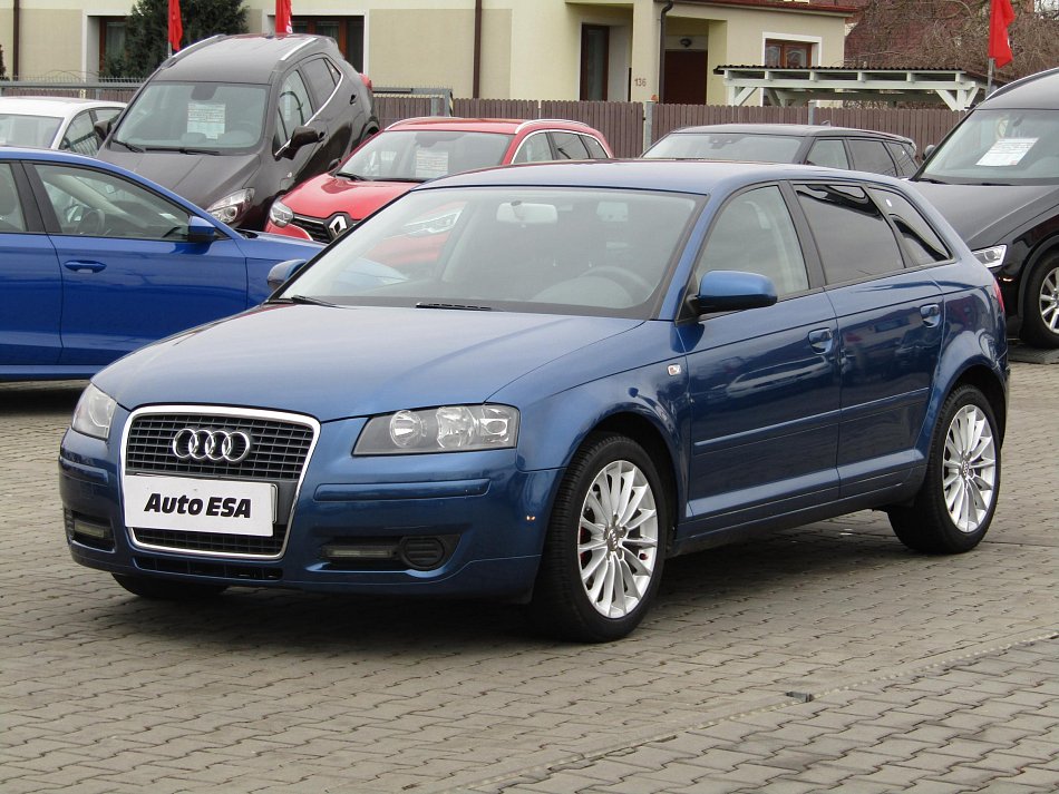 Audi A3 1.6i Attraction
