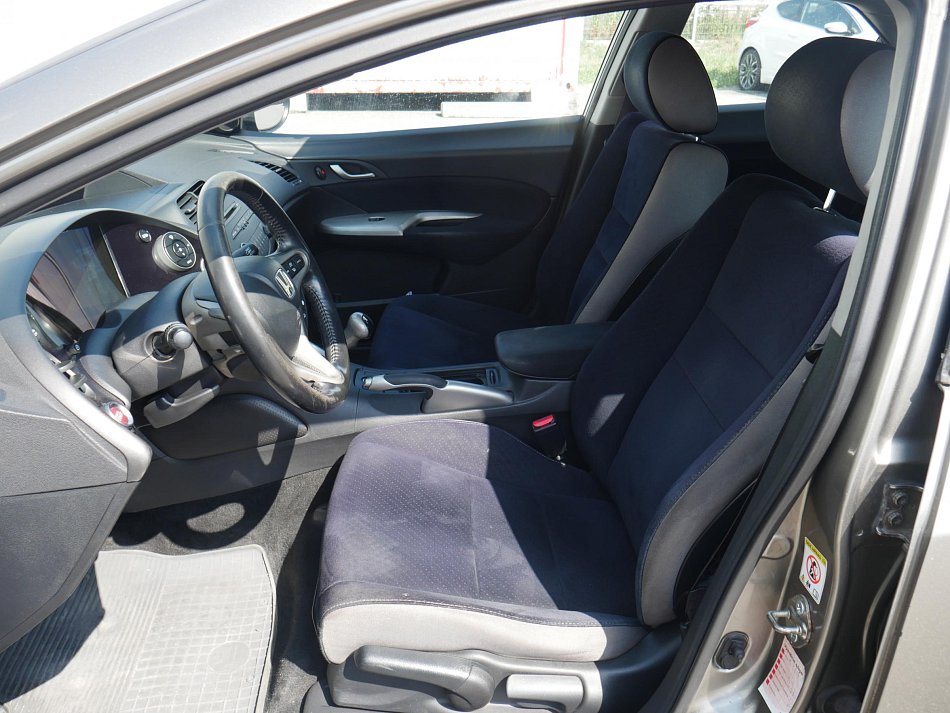 Honda Civic 1.8 I-VTEC 